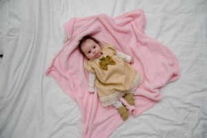 2个月婴儿吃奶少爱睡觉怎么回事婴儿吃奶少怎么办